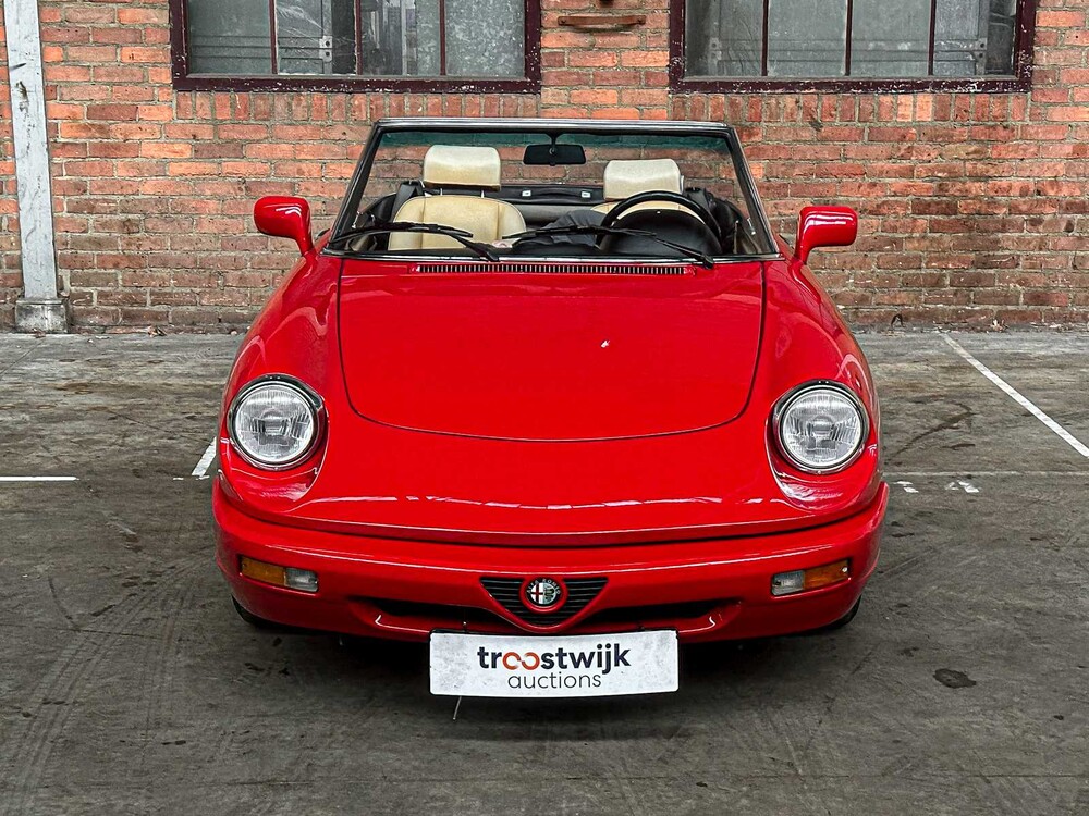 Alfa Romeo Spider 2000 2.0 118pk 1992, 56-RL-TR