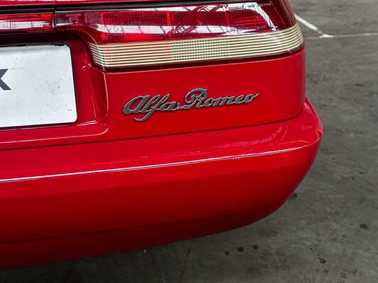 Alfa Romeo Spider 2000 2.0 118pk 1992, 56-RL-TR