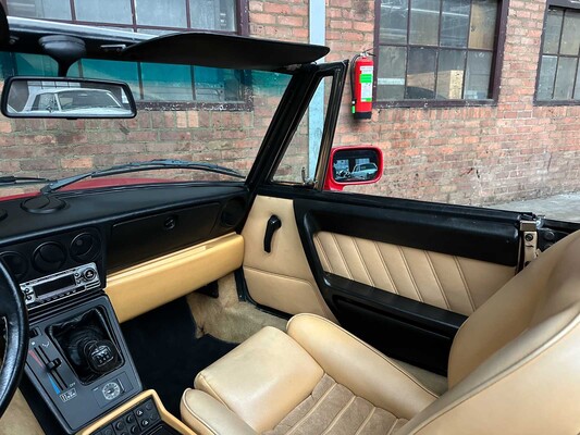 Alfa Romeo Spider 2000 2.0 118pk 1992, 56-RL-TR