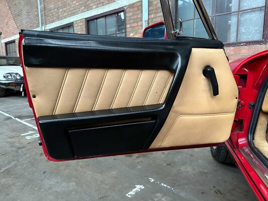 Alfa Romeo Spider 2000 2.0 118pk 1992, 56-RL-TR