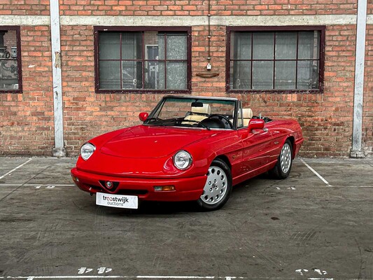 Alfa Romeo Spider 2000 2.0 118pk 1992, 56-RL-TR