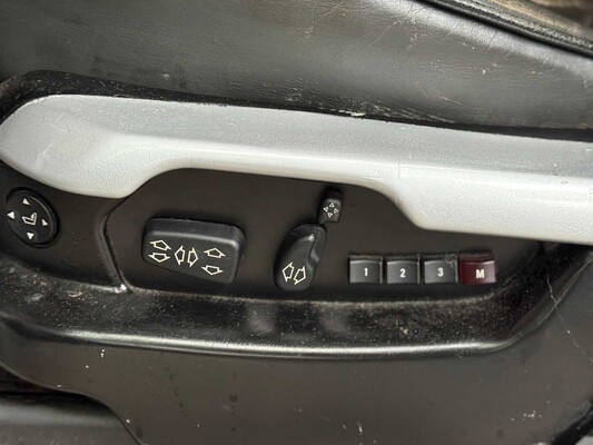 Land Rover Range Rover 4.4 V8 Vogue 286 PS 2002, 67-SJ-DS Youngtimer