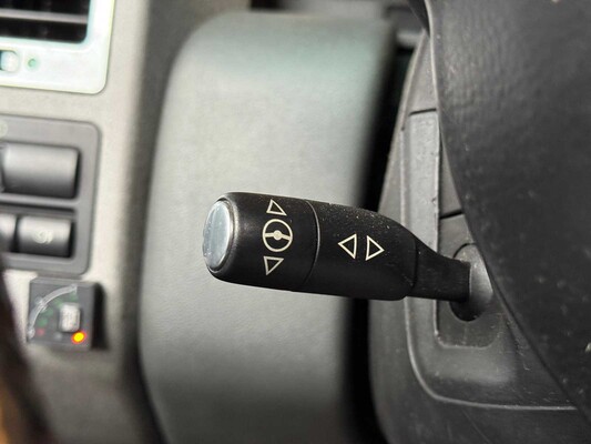 Land Rover Range Rover 4.4 V8 Vogue 286 PS 2002, 67-SJ-DS Youngtimer