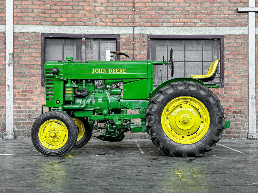 John Deere Model M 2-Cilinder 20pk 1952 Trekker Olditmer