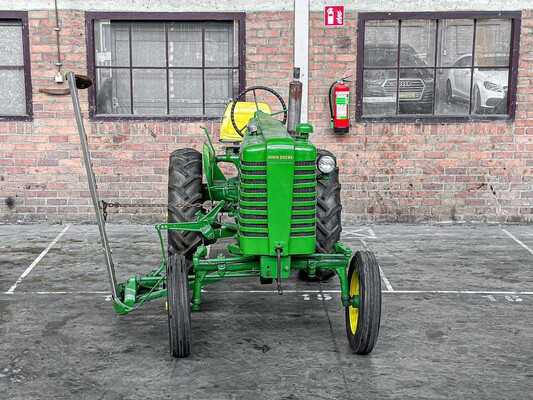 John Deere Model M 2-Cilinder 20pk 1952 Trekker Olditmer