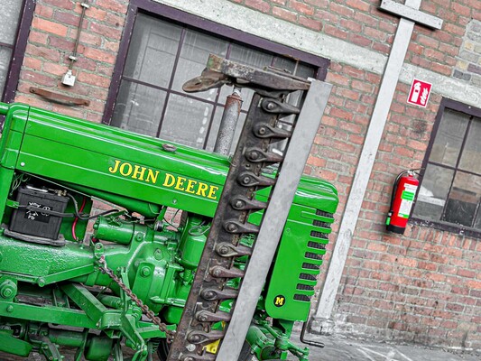 John Deere Model M 2-Cylinder 20hp 1952 Tractor Olditmer