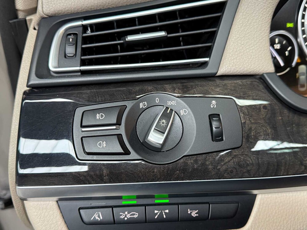 BMW 750i xDrive High 4.4 V8 Executive 408pk 2010 7-Serie, L-524-ZV