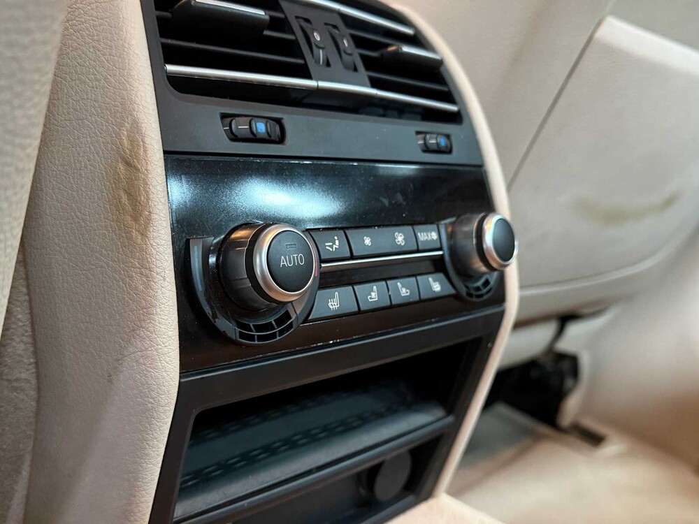 BMW 750i xDrive High 4.4 V8 Executive 408pk 2010 7-Serie, L-524-ZV