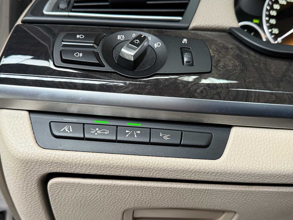 BMW 750i xDrive High 4.4 V8 Executive 408pk 2010 7-Serie, L-524-ZV