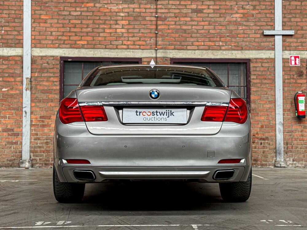 BMW 750i xDrive High 4.4 V8 Executive 408pk 2010 7-Serie, L-524-ZV