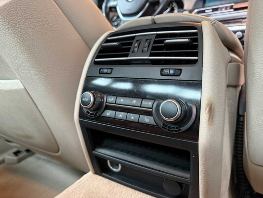 BMW 750i xDrive High 4.4 V8 Executive 408hp 2010 7-Series, L-524-ZV