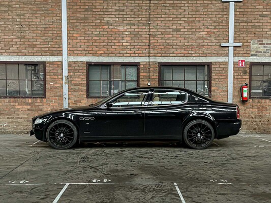 Maserati Quattroporte 4.2 V8 Duo Select 400pk 2006, L-851-RK Youngtimer