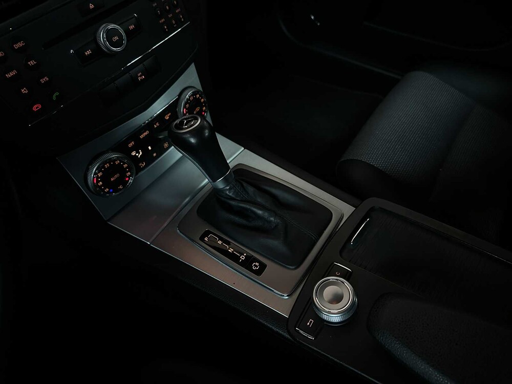 Mercedes-Benz C180 CDI BlueEFFICIENCY Business Class Avantgarde C-klasse Estate 120pk 2010 (Origineel-NL), 70-NPB-5