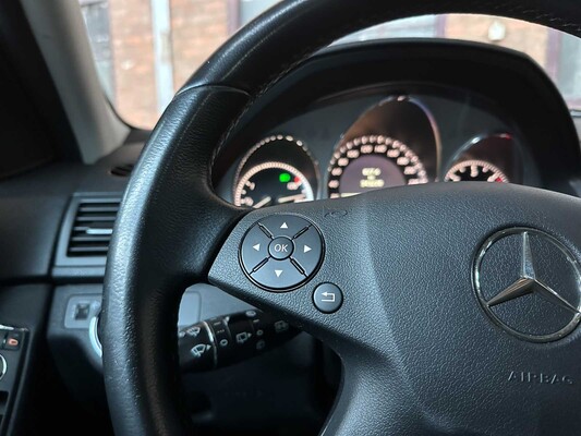 Mercedes-Benz C180 CDI BlueEFFICIENCY Business Class Avantgarde C-class Estate 120hp 2010 (Original-NL), 70-NPB-5