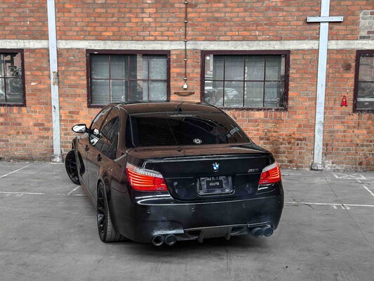 BMW M5 5.0 V10 E60 500pk 2008 5-serie Yountimer