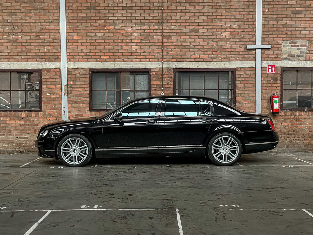 Bentley Continental Flying Spur 6.0 W12 525pk 2010 Youngtimer (81.000 km)