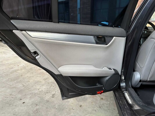 Mercedes-Benz C350 Elegance C-klasse 272PK 2008, 1-TRJ-54