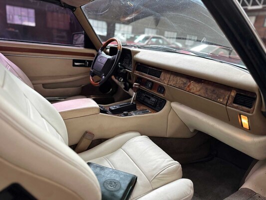 Jaguar XJS Convertible 4.0 6-in-lijn 240pk 1996