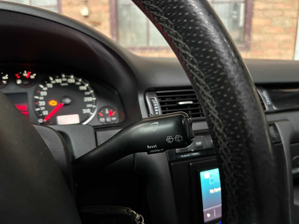 Audi RS6 Avant C5 4.2 V6 Quattro 450pk 2003, 72-NZ-TZ Youngtimer