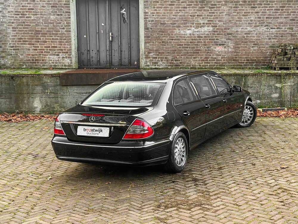 Mercedes-Benz E200 Limousine 2007 E-Klasse (Origineel-NL + 1e Eigenaar), 92-XK-RH Youngtimer