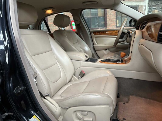 Jaguar XJ8 3.5 V8 258pk 2003 Youngtimer