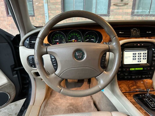 Jaguar XJ8 3.5 V8 258pk 2003 Youngtimer