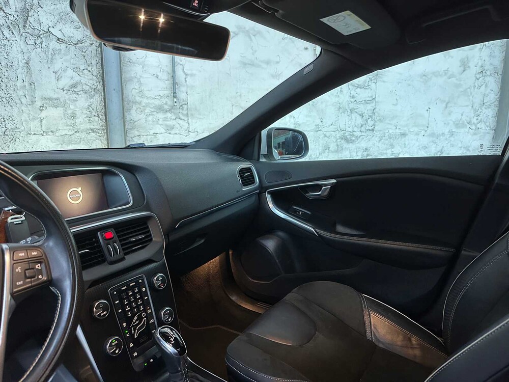 Volvo V40 1.5 T3 Polar+ Sport 152PK 2019, G-819-BH