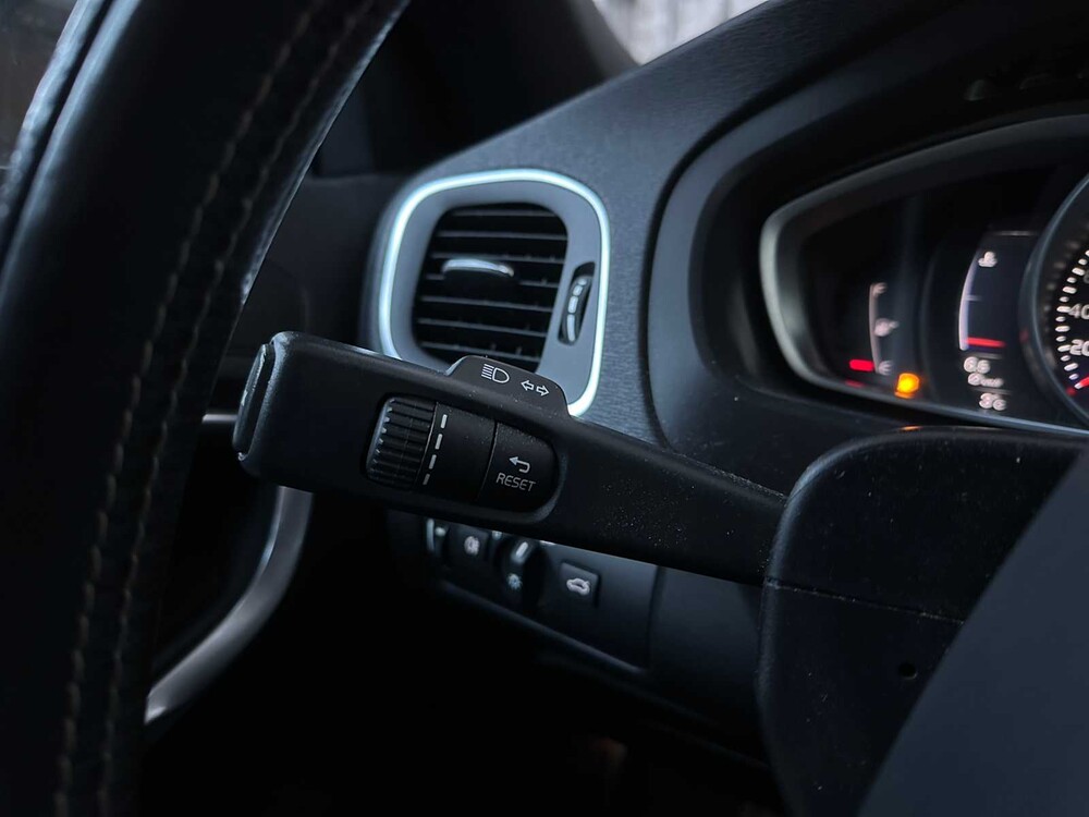 Volvo V40 1.5 T3 Polar+ Sport 152PK 2019, G-819-BH