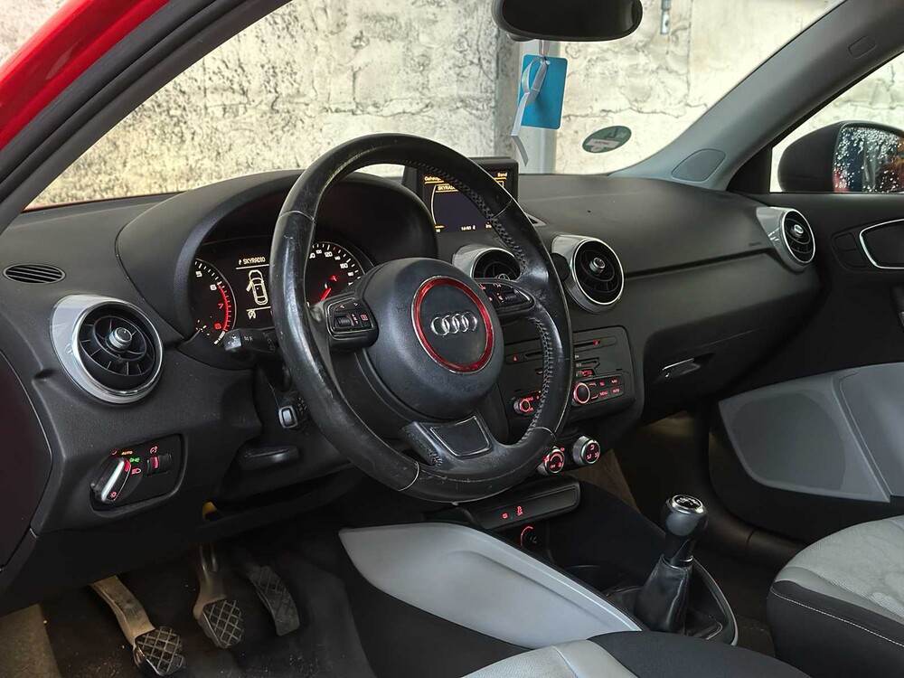 Audi A1 1.4 TFSI Amb. PL. B. 122 PS 2011, 56-PDD-6