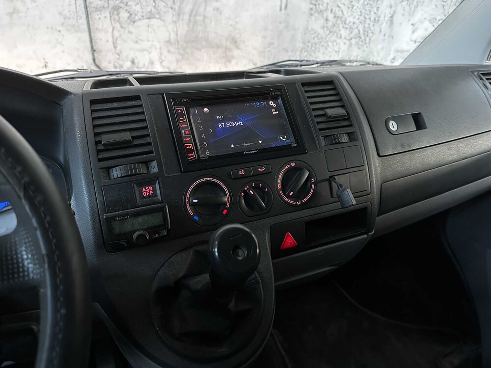 Volkswagen Transporter 2.5 TDI 340 L2H1 -Lang- 131PK 2007, 81-VGK-3