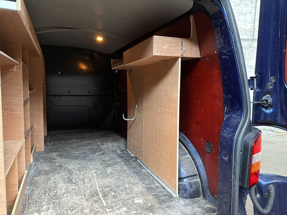 Volkswagen Transporter 2.5 TDI 340 L2H1 -Lang- 131PK 2007, 81-VGK-3