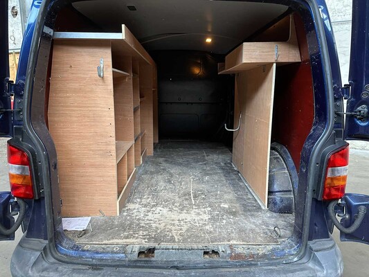 Volkswagen Transporter 2.5 TDI 340 L2H1 -Lang- 131PK 2007, 81-VGK-3