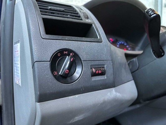 Volkswagen Transporter 2.5 TDI 340 L2H1 -Lang- 131PK 2007, 81-VGK-3