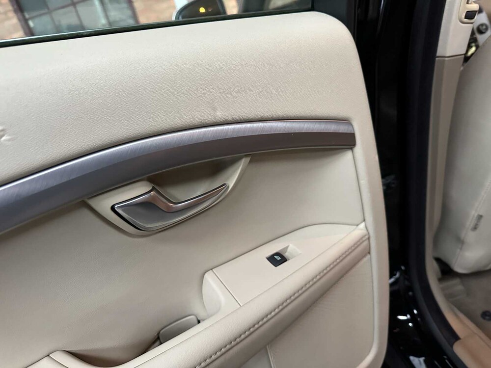 Volvo V70 1.6 T4 Lim. Edition 179PK 20011, 42-RRK-6