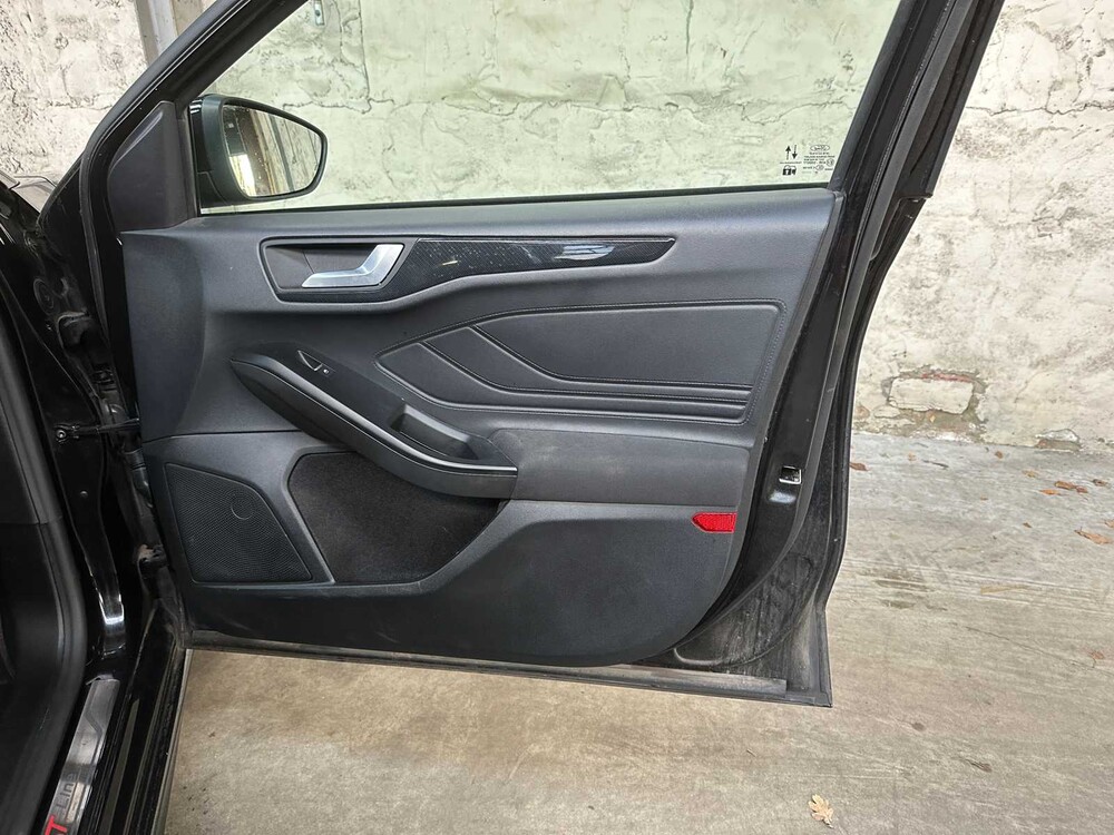 Ford Focus Wagon 1.0 EBH ST L. XBns 135PK 2021, K-337-PN