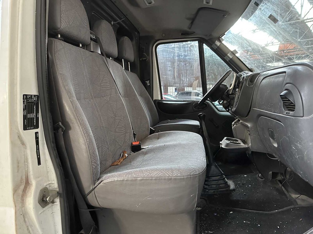 Ford Transit 260S 2.0TDdi 86PK 2003, 33-BK-DB