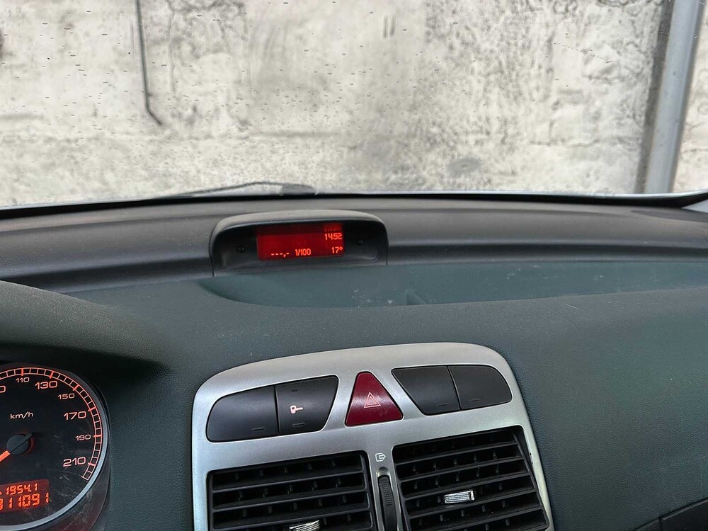 Peugeot 307 SW 1.6 16V 109pk 2003, 98-NL-HN