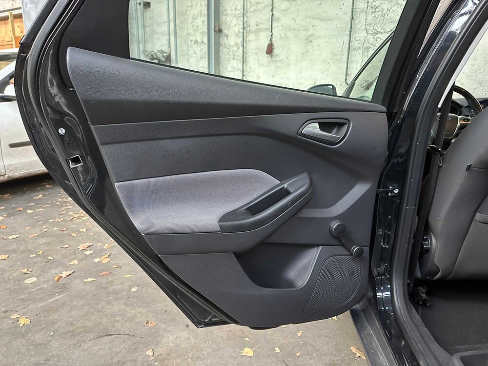 Ford Focus Kombi 1,6 tdci 105 PS 2012, 56-ZFS-9