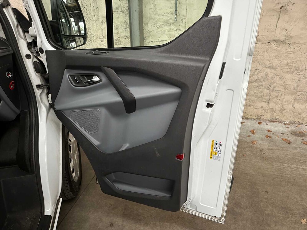 Ford Transit Custom 310 2.0 TDCI L1H2 Tr 9 persoons 105PK 2016, T-620-PV