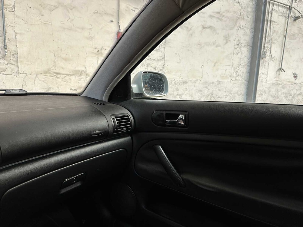 Volkswagen Passat 1.9 TDI Trendline 90hp 2000, 06-FD-FF