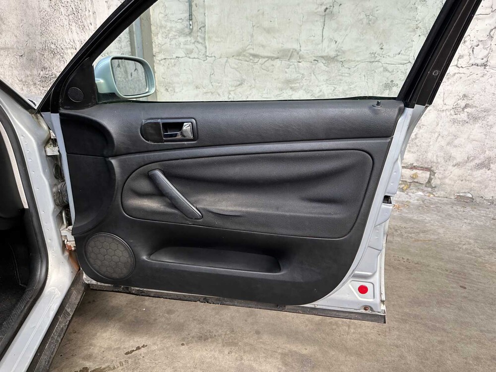 Volkswagen Passat 1.9 TDI Trendline 90hp 2000, 06-FD-FF