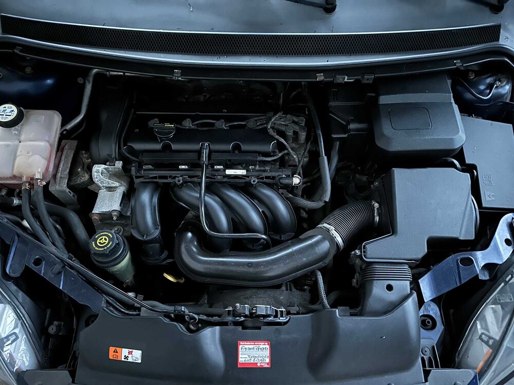 Ford Focus Kombi 1,6 Comfort 101 PS 2012, 01-SZV-4