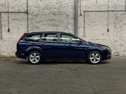 Ford Focus Wagon 1.6 Comfort 101pk 2012, 01-SZV-4