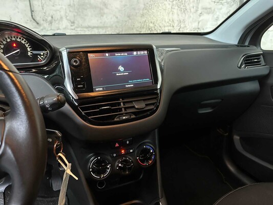 Peugeot 208 1.2 PureTech Allure 82pk 2017, RL-064-L