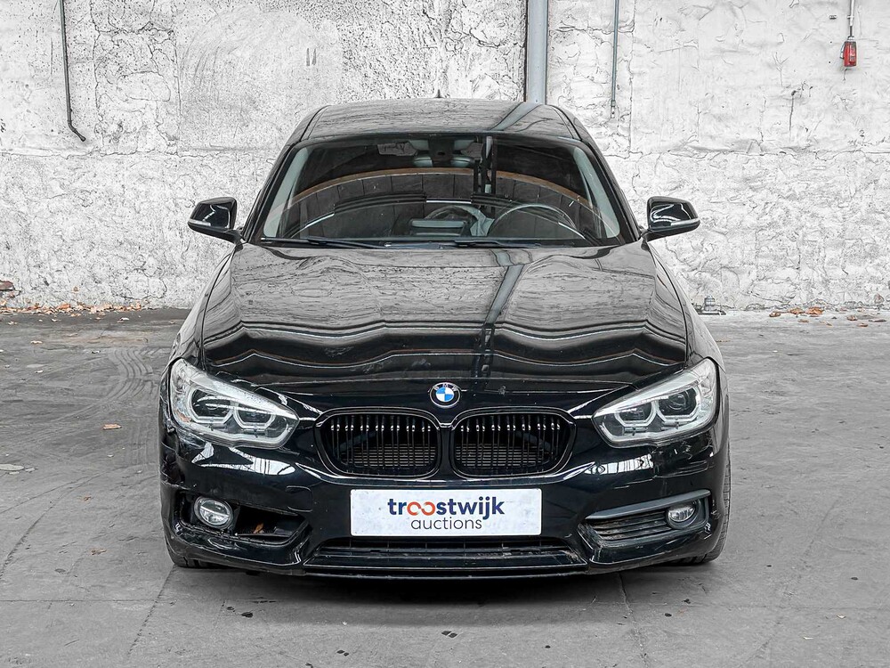 BMW 118i Corporate Lease High Executive 1-serie 136PK 2018