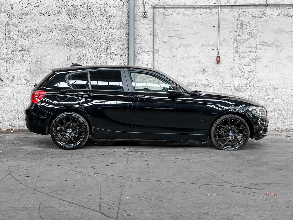 BMW 118i Corporate Lease High Executive 1-serie 136PK 2018
