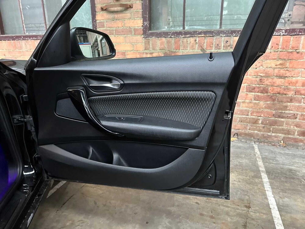 BMW 118i Corporate Lease High Executive 1-serie 136PK 2018