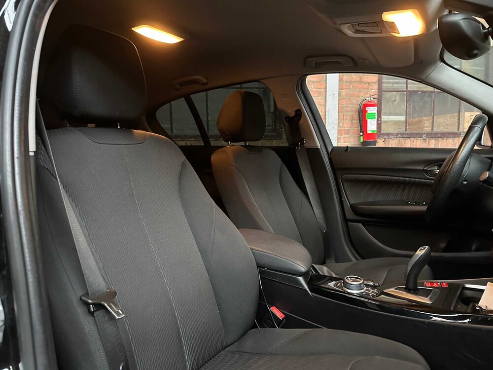 BMW 118i Corporate Lease High Executive 1-serie 136PK 2018