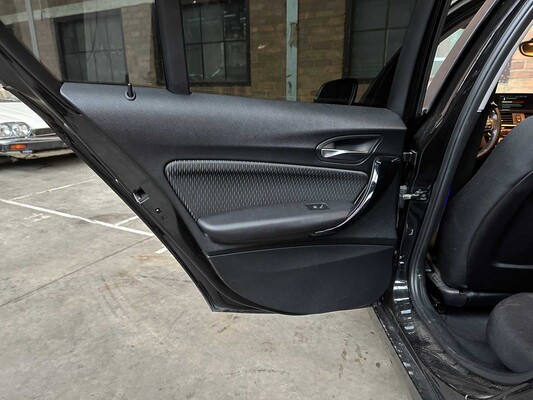 BMW 118i Corporate Lease High Executive 1-serie 136PK 2018