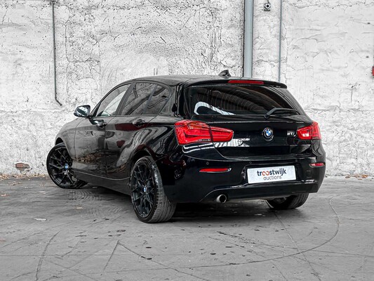 BMW 118i Corporate Lease High Executive 1-serie 136PK 2018